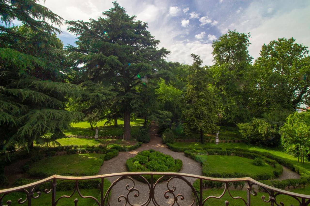 B & B Villa Dell'Usignolo Нервиано Экстерьер фото